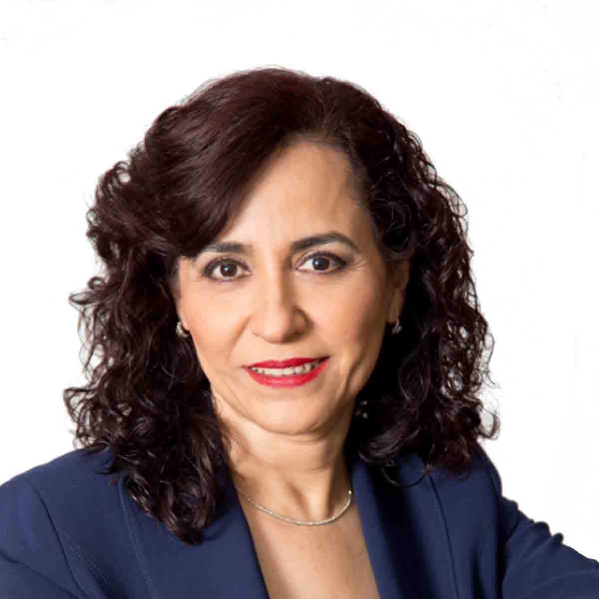Elena Flores Robles 